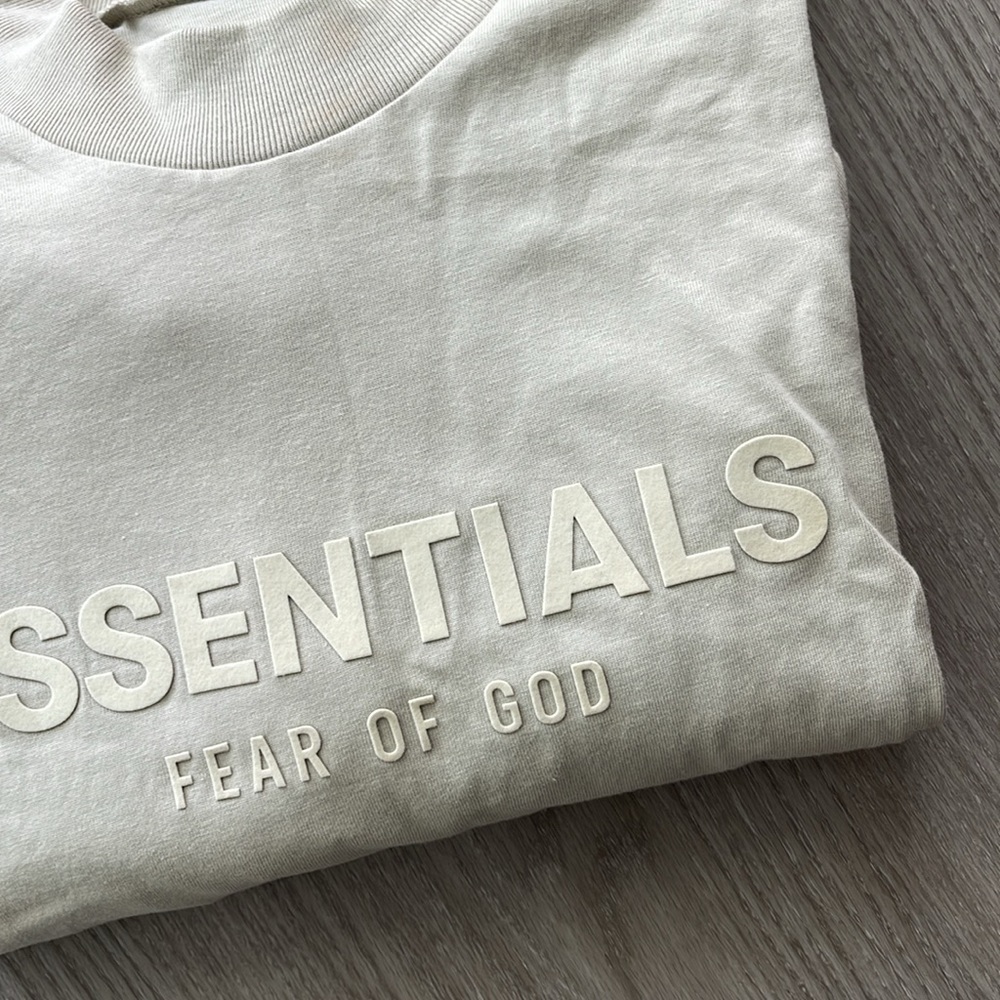 ESSENTIALS t-shirt dress - Picture 2 of 6